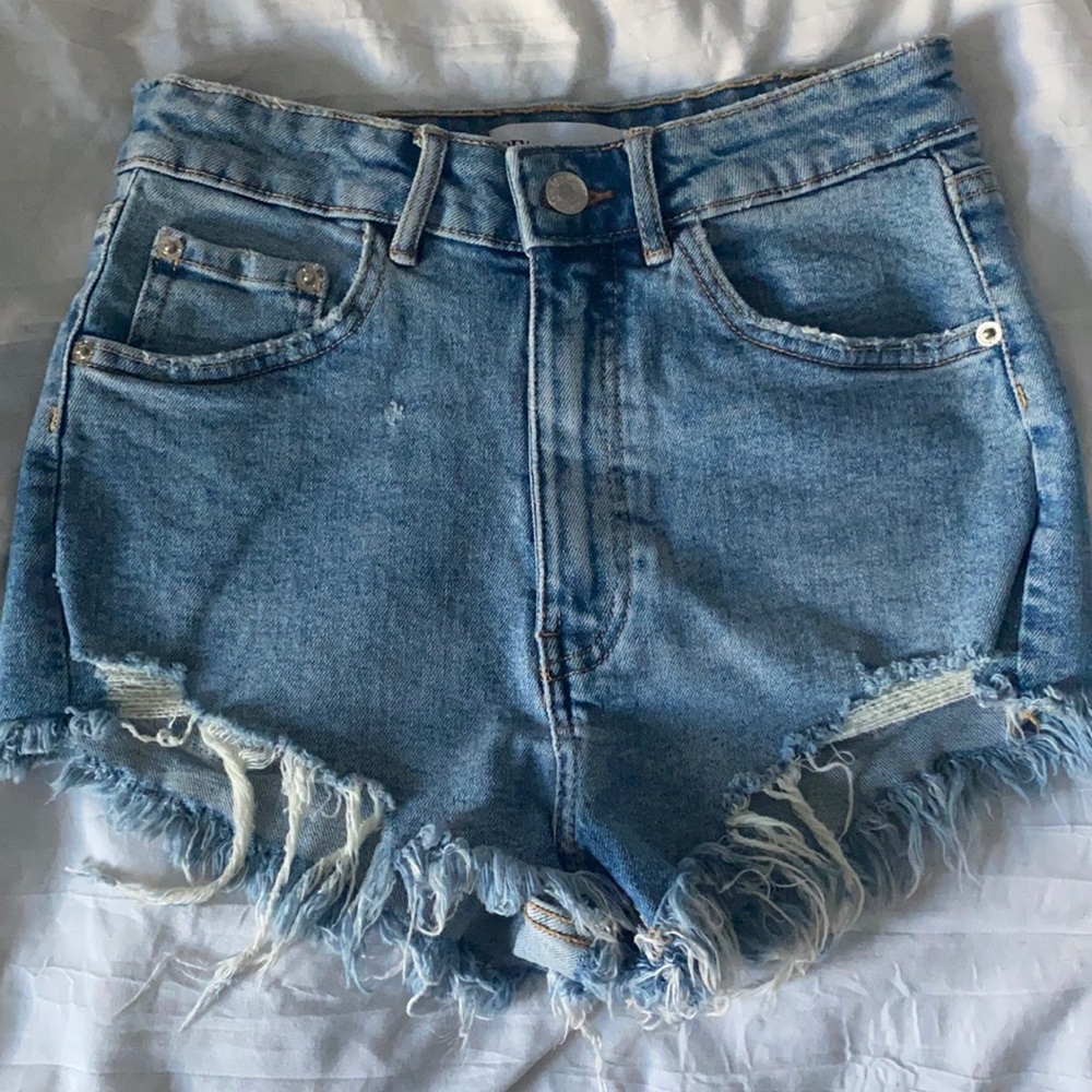 Zara Size 2 , Distressed High waisted Denim Shorts
